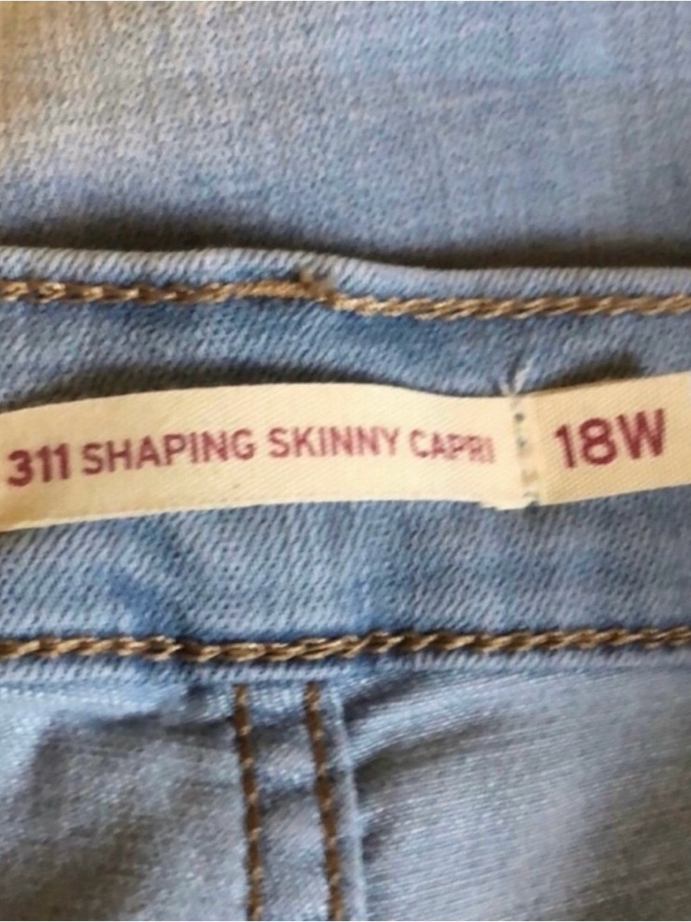 New Levi’s Jeans Women’s 311 Shaping Skinny Capris Casual Denim Blue Jean Sz 18W - Picture 10 of 13